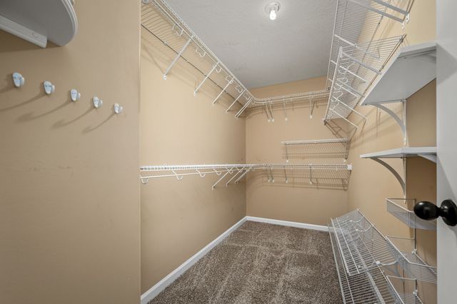 940 Smoots Dr, Clarksville, TN 37042