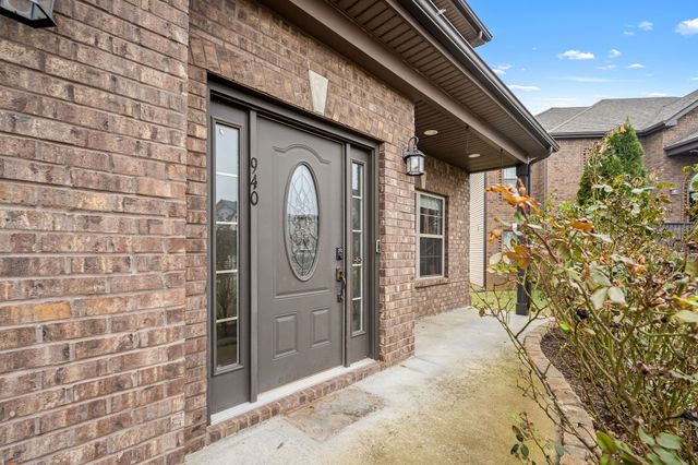 940 Smoots Dr, Clarksville, TN 37042