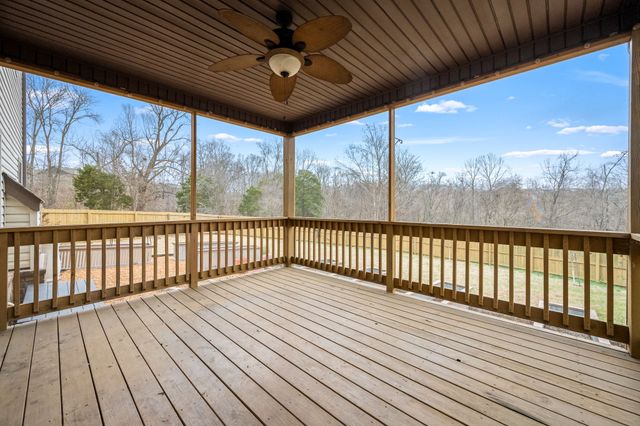 940 Smoots Dr, Clarksville, TN 37042