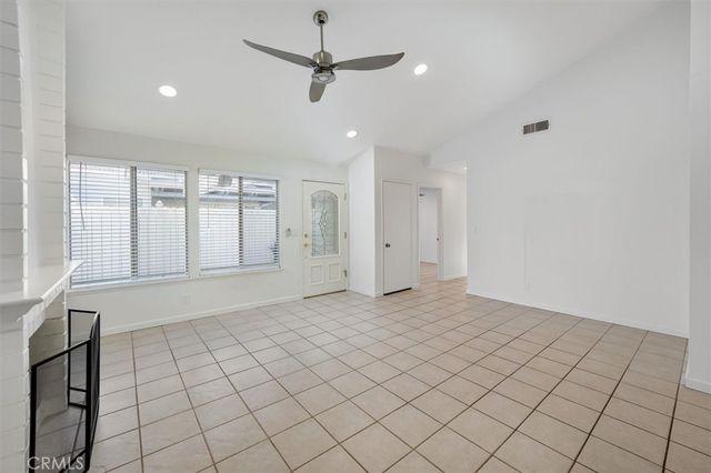 25897 Ramillo, Valencia, CA 91355