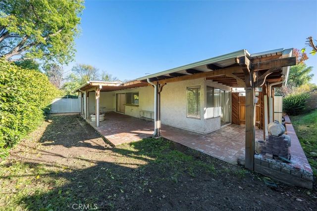 25897 Ramillo, Valencia, CA 91355