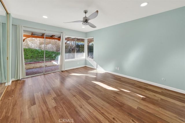 25897 Ramillo, Valencia, CA 91355