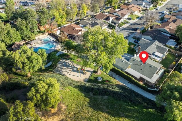 25897 Ramillo, Valencia, CA 91355