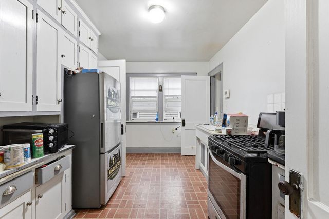 1140 Maryland Avenue E, Saint Paul, MN 55106