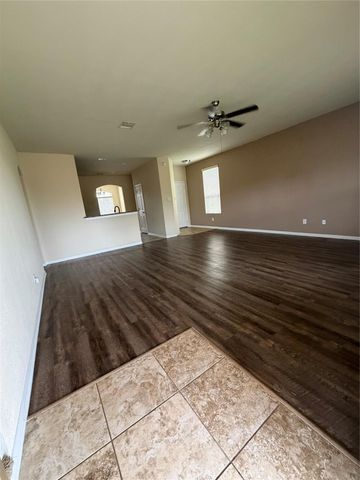 2307 Cloudy Bay Drive, Fresno, TX 77545