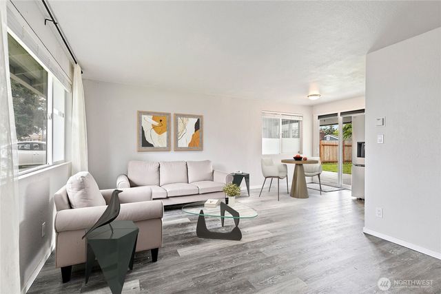 30657 1st Place SW, Federal Way, WA 98023