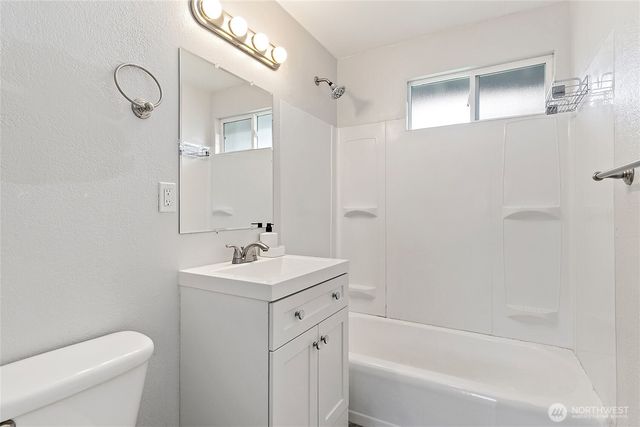 30657 1st Place SW, Federal Way, WA 98023