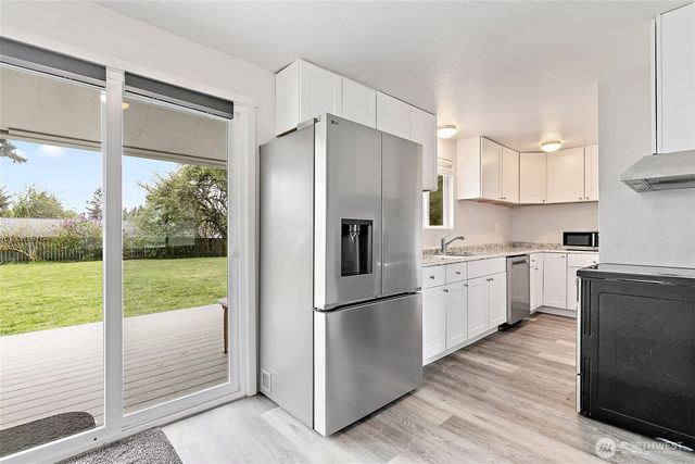 30657 1st Place SW, Federal Way, WA 98023