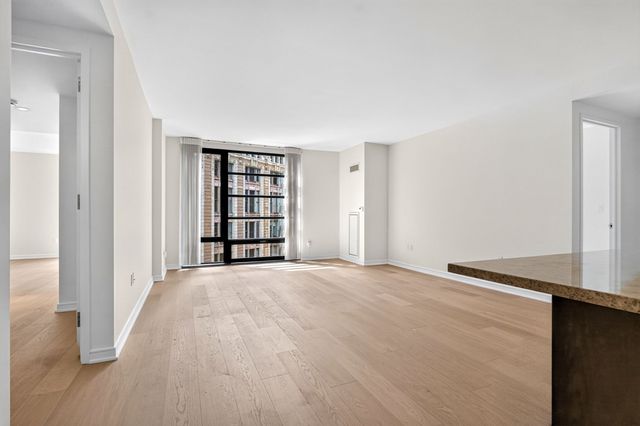 580 Washington Street 601, Boston, MA 02111
