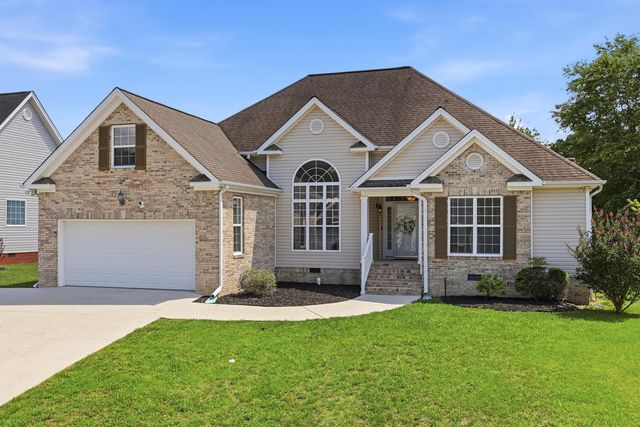 8058 Squirrel Wood Court, Ooltewah, TN 37363
