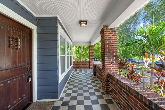 1170 24TH AVENUE N, St Petersburg, FL 33704