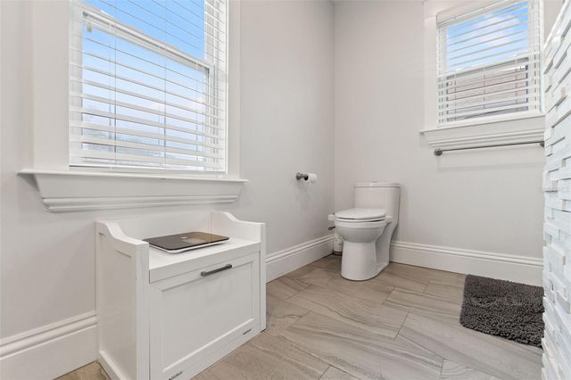 1170 24TH AVENUE N, St Petersburg, FL 33704