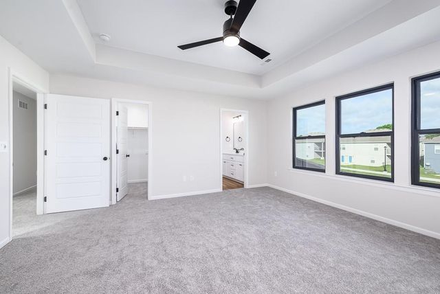 1627 N 156th Street, Basehor, KS 66007