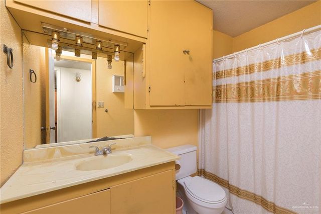 1022 S Richmond Drive, Pharr, TX 78577