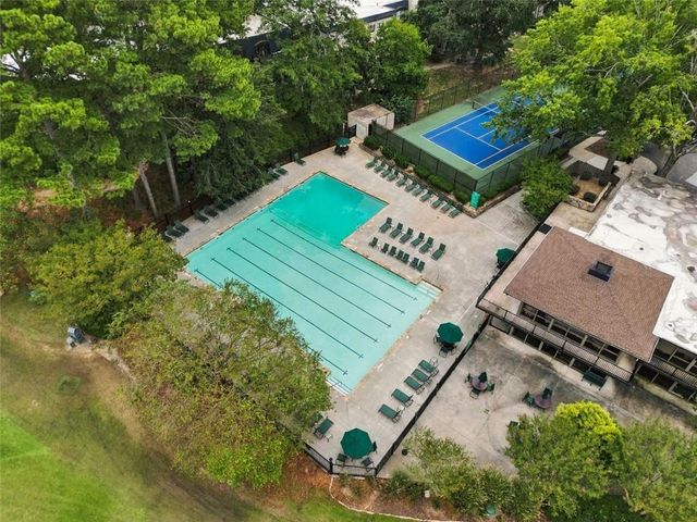 135 Elysian Way NW, Atlanta, GA 30327