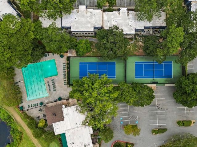 135 Elysian Way NW, Atlanta, GA 30327