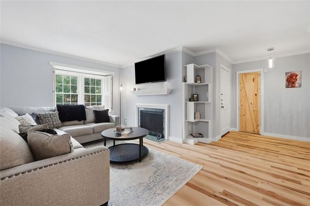 135 Elysian Way NW, Atlanta, GA 30327