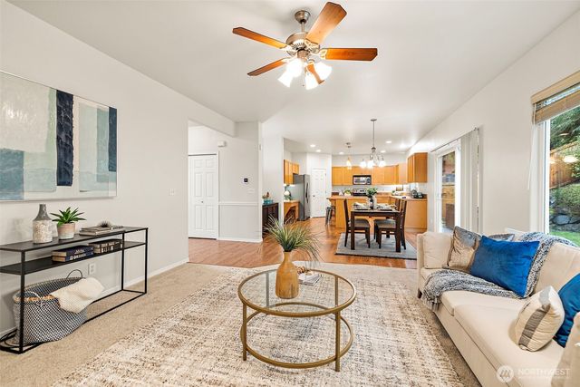 28113 150th Place SE, Kent, WA 98042