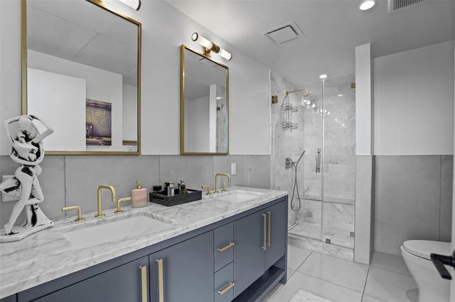 70 Rainey ST 1409, Austin, TX 78701