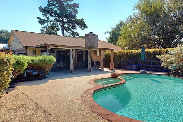 18107 W Cypress Hill Circle, Cypress, TX 77433