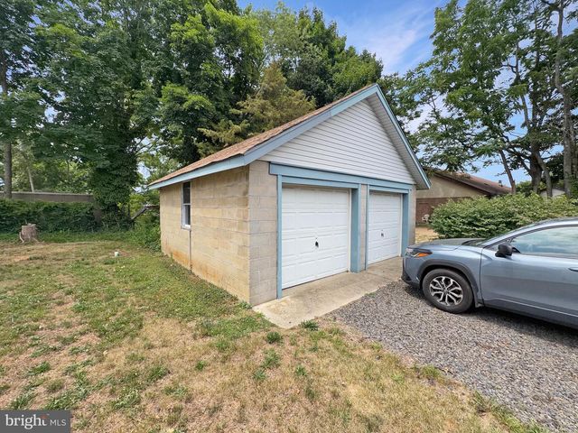 6 SALEM AVE, Newfield, NJ 08344