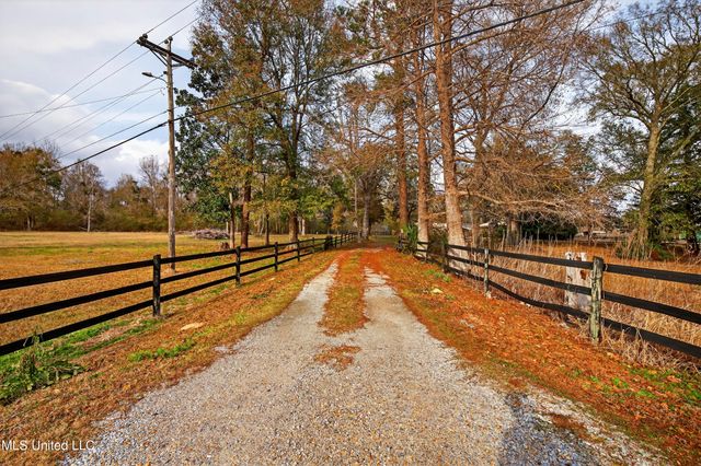 14266 John Clark Road, Gulfport, MS 39503