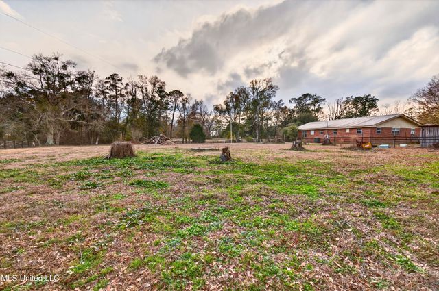 14266 John Clark Road, Gulfport, MS 39503