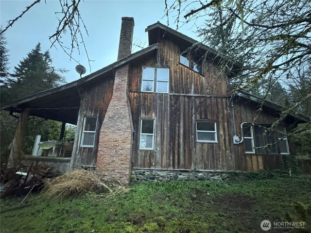 7513 Robe Menzel Road, Granite Falls, WA 98252