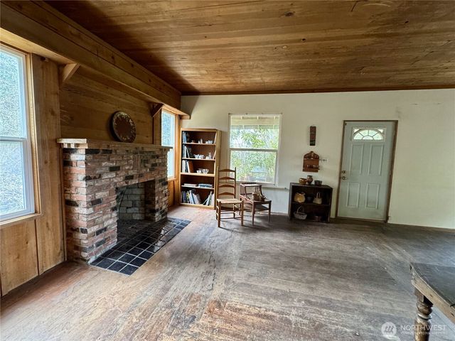 7513 Robe Menzel Road, Granite Falls, WA 98252