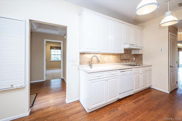 97 Windwatch Drive, Hauppauge, NY 11788