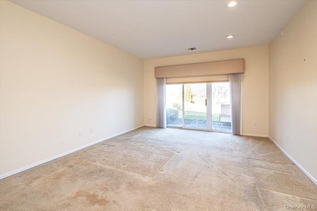 97 Windwatch Drive, Hauppauge, NY 11788