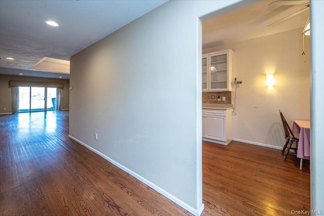 97 Windwatch Drive, Hauppauge, NY 11788