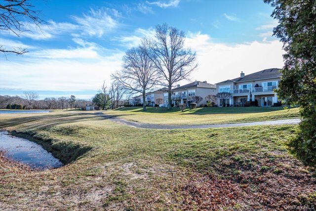 97 Windwatch Drive, Hauppauge, NY 11788