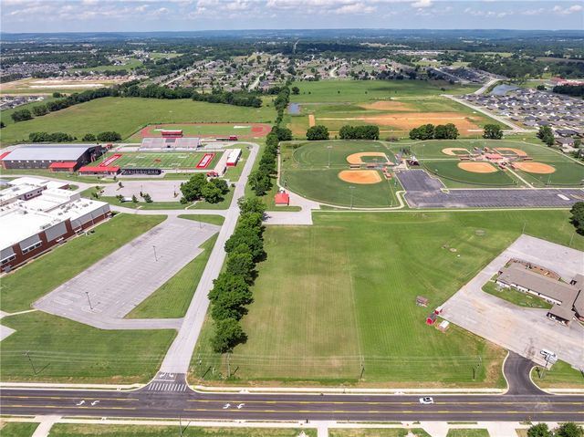 N Hwy 170, Farmington, AR 72730