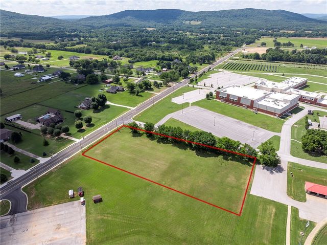 N Hwy 170, Farmington, AR 72730