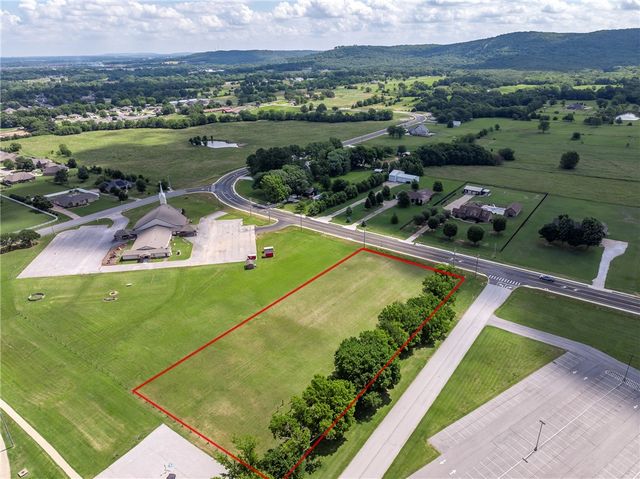 N Hwy 170, Farmington, AR 72730