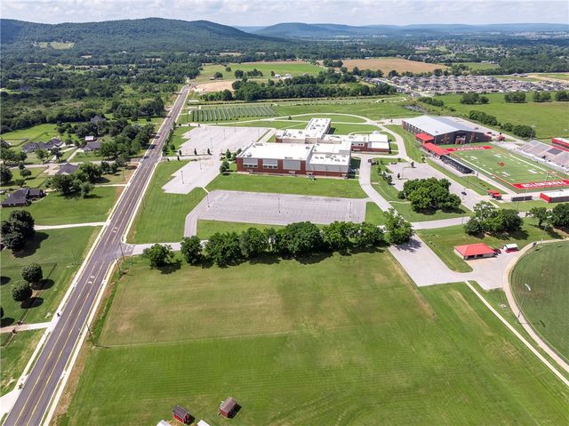 N Hwy 170, Farmington, AR 72730