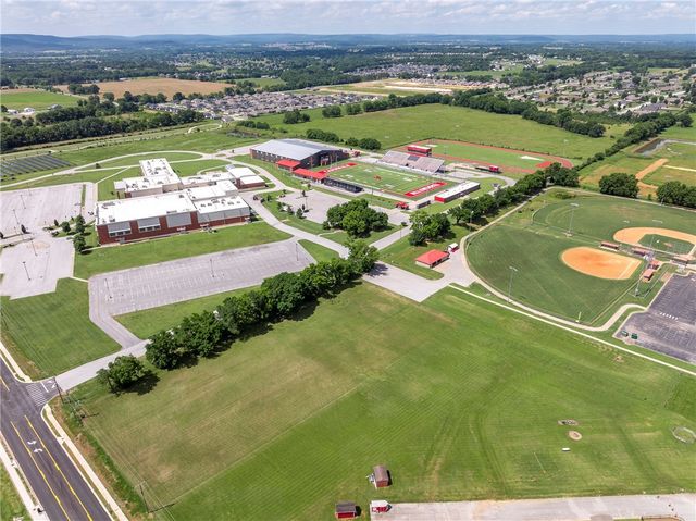 N Hwy 170, Farmington, AR 72730