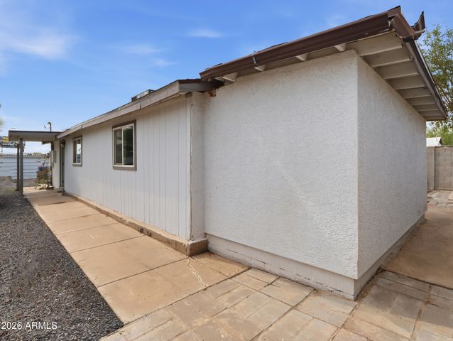 9047 N 9TH Street, Phoenix, AZ 85020