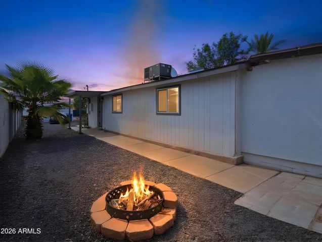 9047 N 9TH Street, Phoenix, AZ 85020