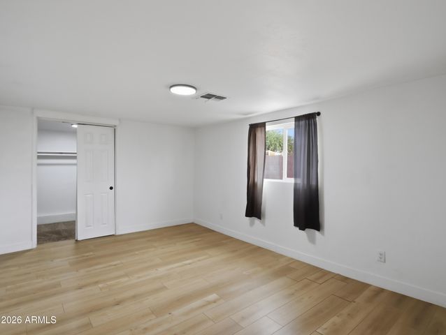 9047 N 9TH Street, Phoenix, AZ 85020