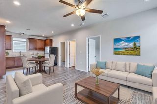 1308 Hausman DR B, Lockhart, TX 78644