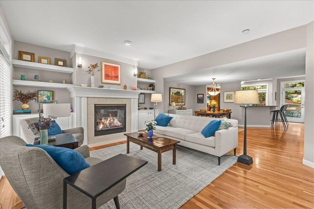 73 Park Road, South Burlington, VT 05403