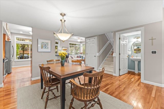 73 Park Road, South Burlington, VT 05403