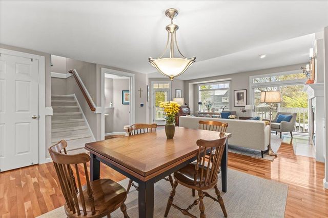 73 Park Road, South Burlington, VT 05403