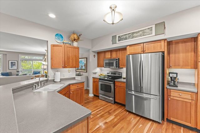 73 Park Road, South Burlington, VT 05403