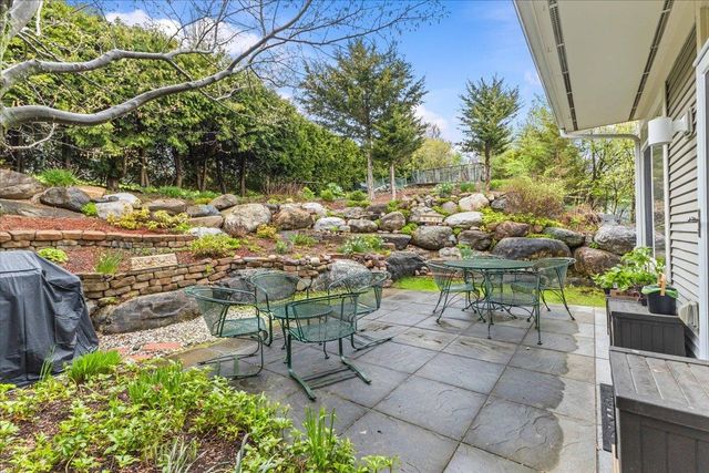 73 Park Road, South Burlington, VT 05403
