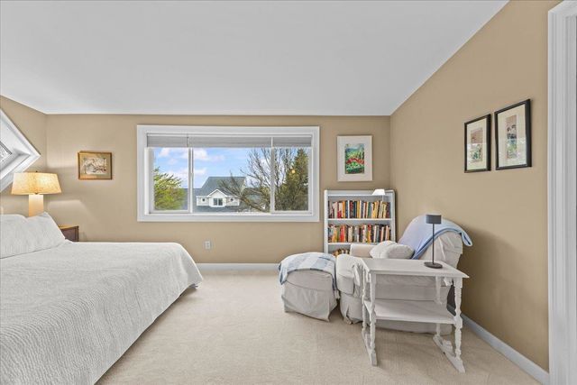 73 Park Road, South Burlington, VT 05403