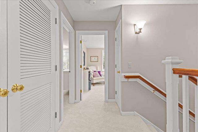 73 Park Road, South Burlington, VT 05403