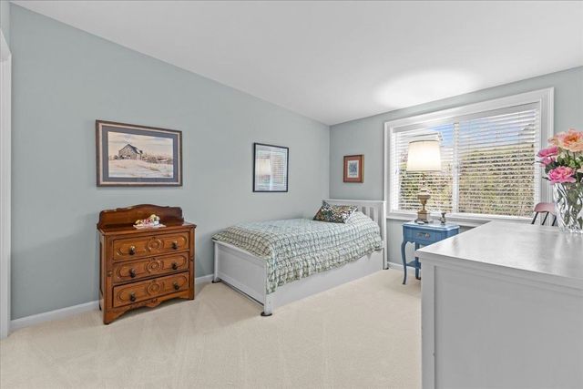 73 Park Road, South Burlington, VT 05403